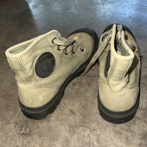 Green Palladium’s - Picture 2 of 6